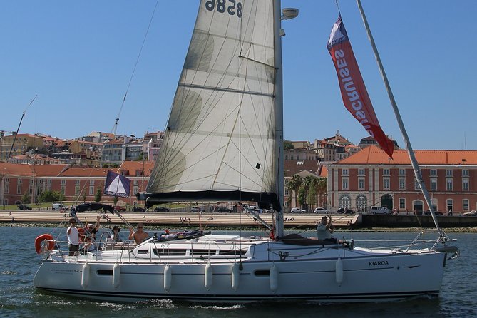 2 Hours Private Sailing Tour in Lisbon - Cristo Rei across the Tagus