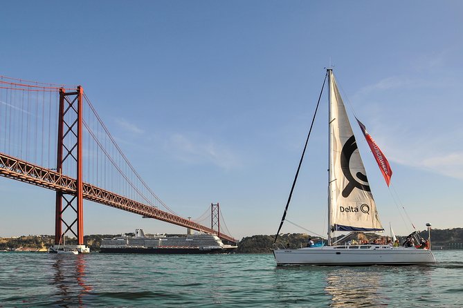 2 Hours Private Sailing Tour in Lisbon - Terreiro do Paço and the main square
