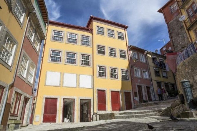3-Hour Porto Jewish Heritage Walking Tour with Local Guide - Climbing toward Porto’s viewpoints