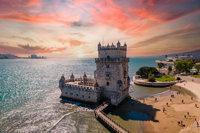 360º Lisbon: Helicopter Flight, Boat Trip and Old Town Walking - The Tagus cruise toward Belém