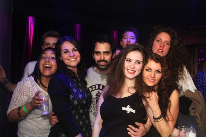 4-hour Guided Porto Pub Crawl with 6 drinks and VIP CLUBentry - Key points to know before you book