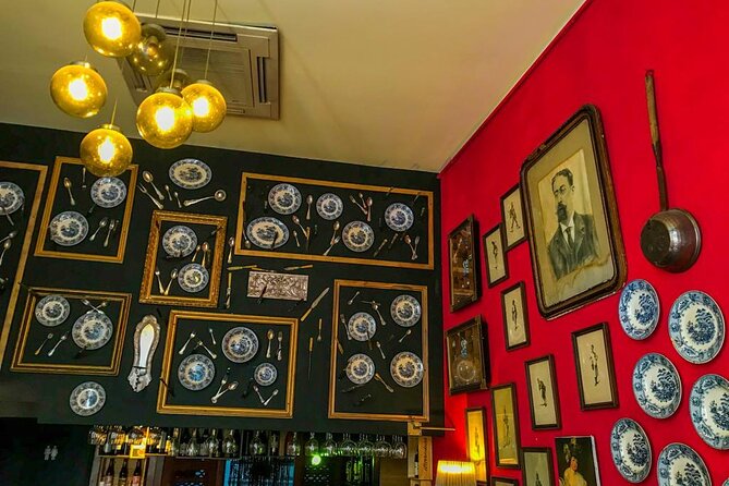 4-Hour Traditional Portuguese Food & Wine Tour in Porto - A small group makes the afternoon more personal
