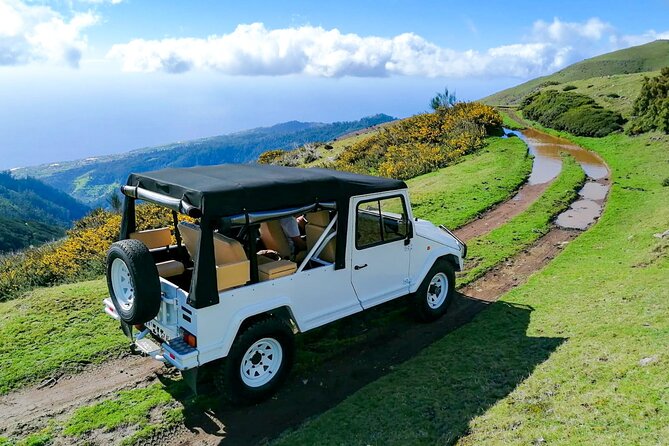 4x4 Jeep Tour to the West & Northwest of Madeira - Seixal’s black sand and green cliffs
