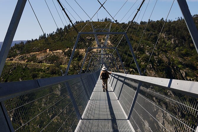516 Arouca Bridge & Paiva Walkways Tour with Lunch from Porto - Crossing the bridge without letting fear take over