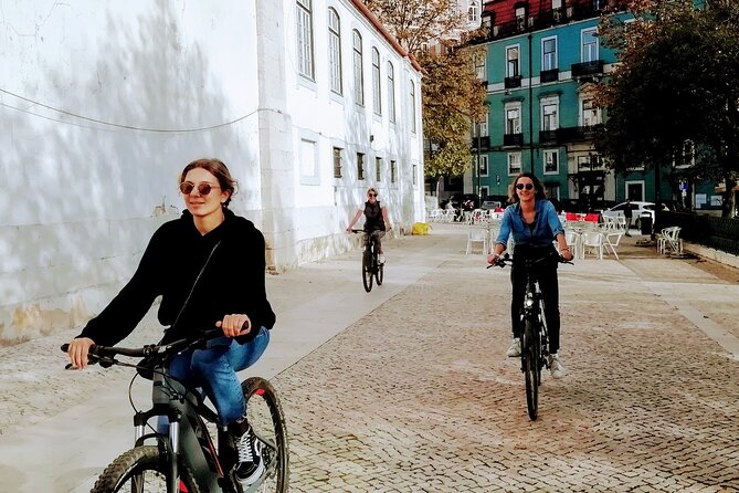 7 Hills and 14 Viewpoints - Lisbon E-Bike Tour - From São Pedro de Alcântara to the Carmo ruins
