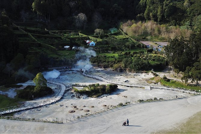 Adventure in the Furnas, with volcanoes, lagoons and tea plantations - Vila Franca do Campo adds a summer-only island view