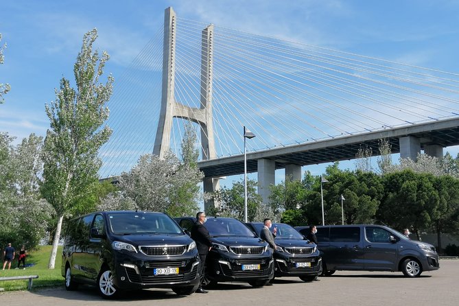 Airport Private Transfer to/from Lisbon - Meeting your driver at Lisbon Airport