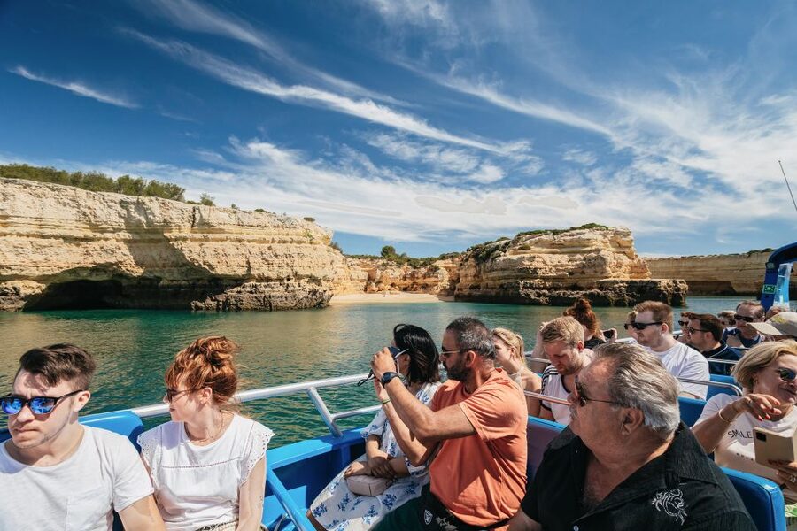 Albufeira: 2.5-Hour Benagil Caves & Dolphin Watching - Key points to know before you book
