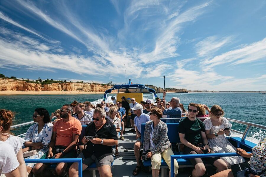 Albufeira: 2.5-Hour Benagil Caves & Dolphin Watching - Praia da Marinha and the approach to Benagil