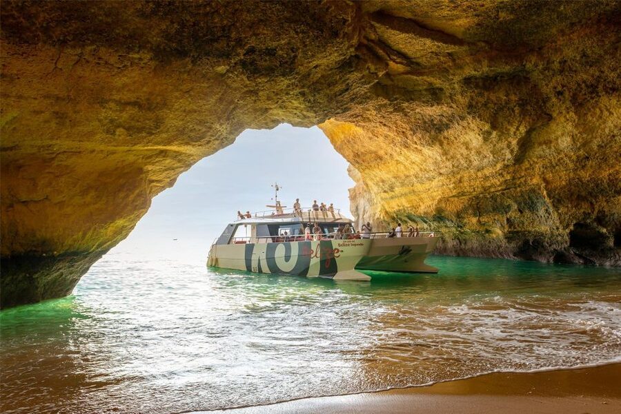 Albufeira: Algarve 3-Hour Benagil Sunset and Coastline Tour - Key points at a glance