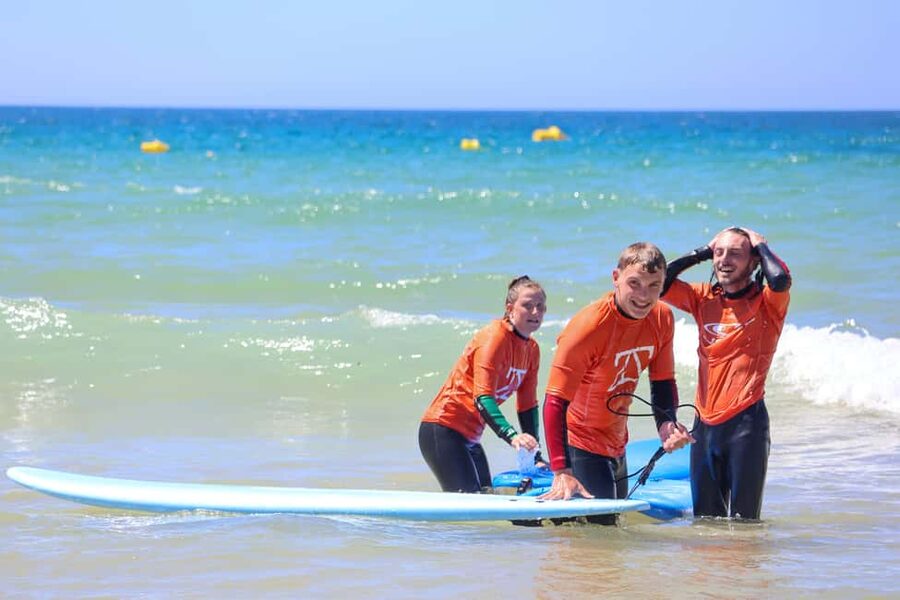 Albufeira: Beginner Surf Lesson - What the instructors add