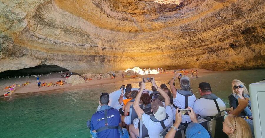 Albufeira: Benagil Cave and Dolphin Sightseeing Boat Cruise - Golden beaches from Arrifes to Armação de Pêra