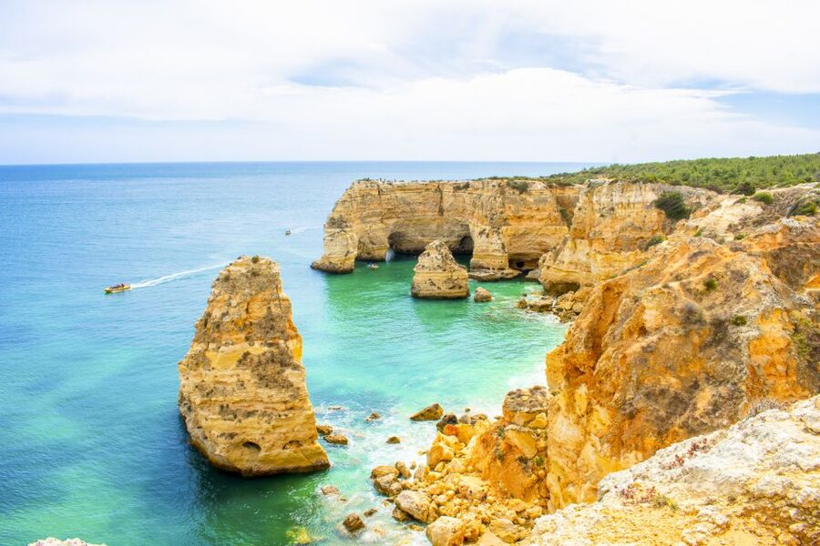 Albufeira: Benagil Caves & Dolphin Watching Speed Boat Tour - Timing, comfort, and what to bring