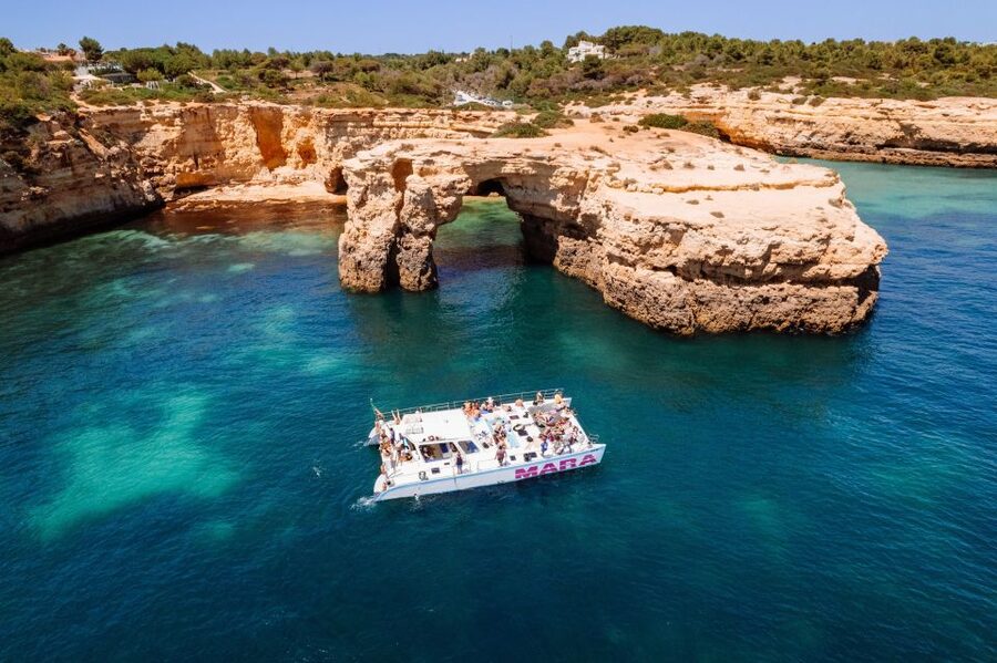 Albufeira: Caves and Coastline Catamaran Cruise to Benagil - Chapel Nossa Senhora da Rocha and Albandeira’s natural arch