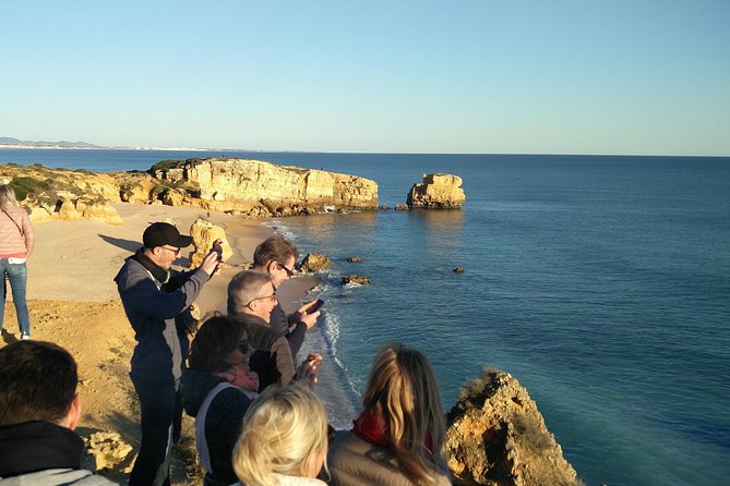 Albufeira: City Highlights & WINE TASTING - Pickup and the 20-minute ride into town