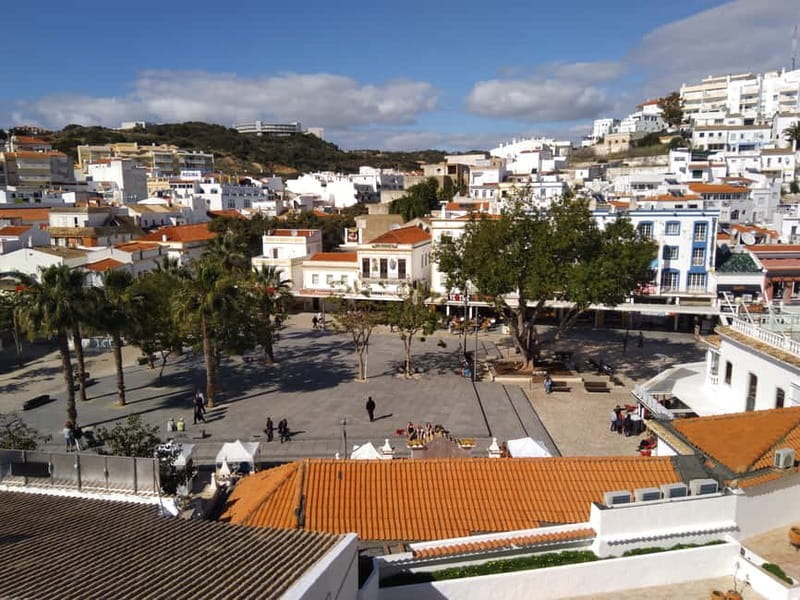 Albufeira: Guided Tour by Tuk-Tuk - Why a tuk-tuk works so well in Albufeira