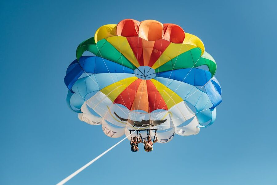 Albufeira: Parasailing Boat Trip - The briefing, harness, and first lift