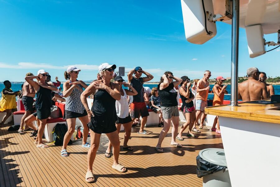 Albufeira: Sightseeing Cruise with Beach BBQ and Open Bar - Is $63 good value for six hours?