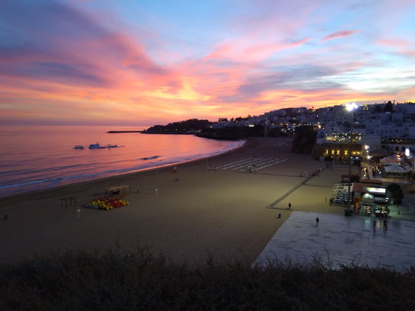 Albufeira: Tuk-tuk Sightseeing Tour - Olhos Dágua and a more traditional village setting