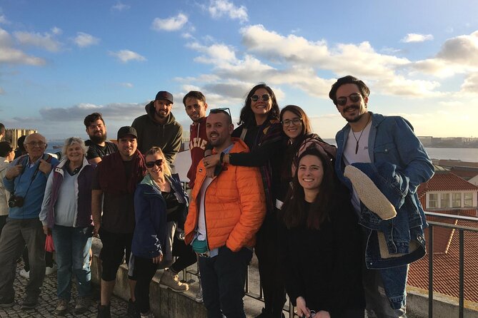 Alfama and Mouraria Tour - The oldest neighbourhoods in Lisbon - São Jorge Castle and the limits of the visit