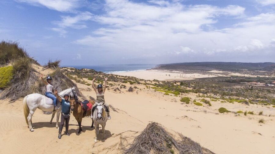 Algarve: 1-Hour Carrapateira Horseback Riding Tour - Beach, dunes, and the best viewpoints