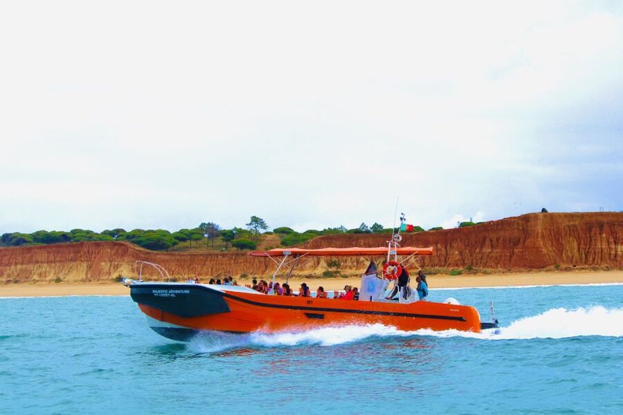 Algarve: Benagil Caves Open Speedboat Tour - What the 2.5-hour timing means