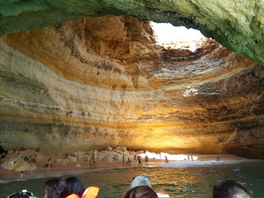 Algarve: Boat Trip to the Caves of Benagil - Dolphins, wind, and the limits of nature