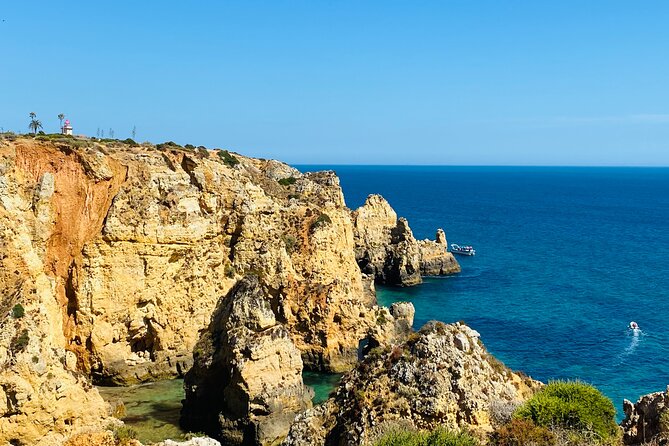 Algarve: Lagos sightseeing guided tour with E-bikes - What the guide adds to the scenery