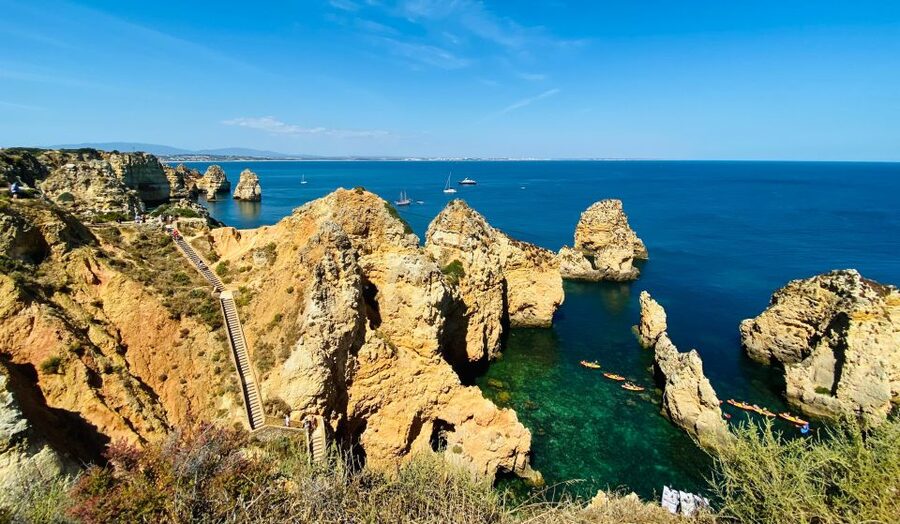 Algarve: Lagos Sightseeing guided Tour with e-bikes - Small groups and the pace of the morning