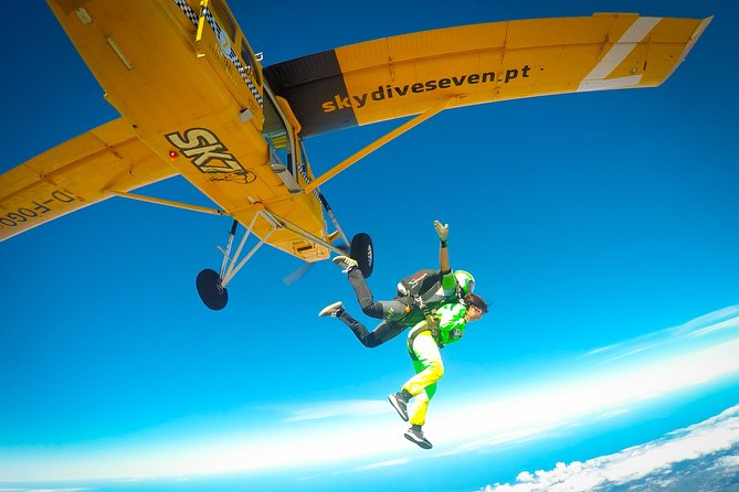 Algarve Tandem Skydive 10.000ft - Booking Advice for Your Algarve Schedule