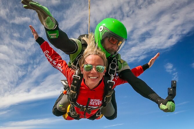 Algarve Tandem Skydive 15.000ft - The 15-minute safety briefing