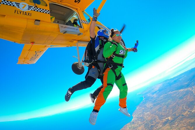 Algarve Tandem Skydive 15.000ft - Who should book this tandem jump?