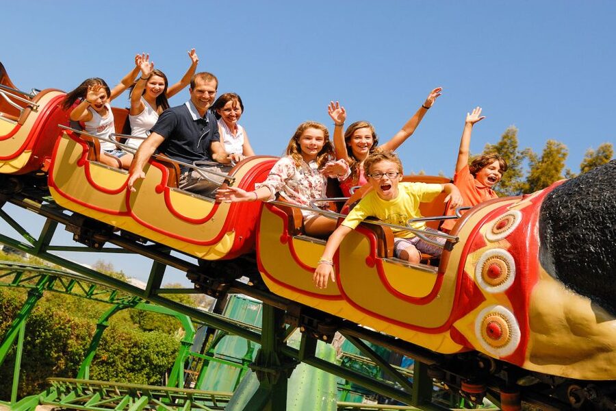 Algarve: Zoomarine Amusement Park Entry Ticket - Food, lockers, parking, and comfort