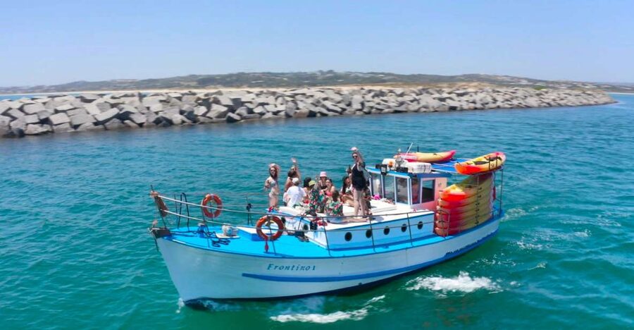 Alvor: Explore Caves Boat and Kayak Tour - Why the old fishing boat makes this trip different