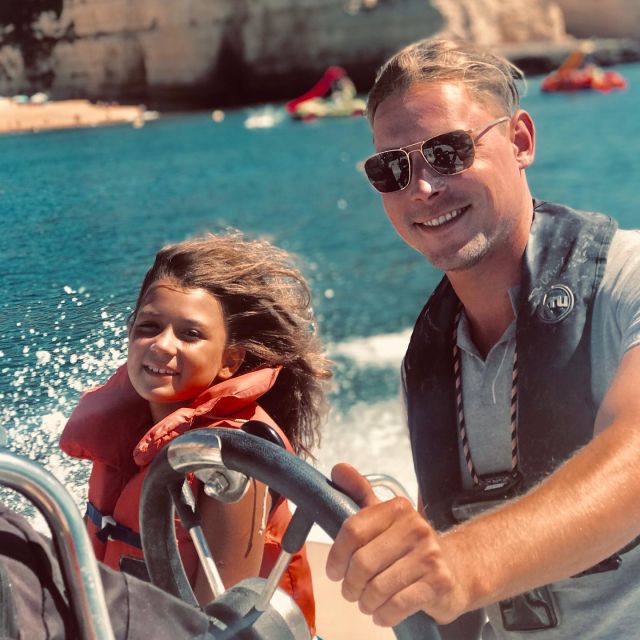Armação de Pêra: Guided Boat Tour of Benagil's 15 Best Caves - The first sights: Rock Lady Chapel and Praia Nova Tunnel