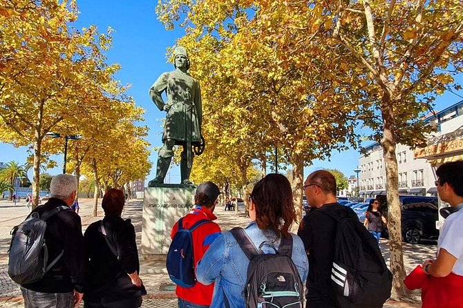 Aveiro and Costa Nova: Private Tour with Moliceiro Cruise Half Day - What the guide adds to the experience