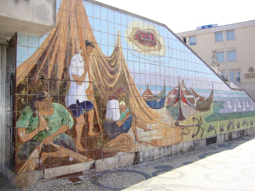 Aveiro: Boat Cruise and City Walking Tour with Sweet Tasting - Rain, clothing, and practical planning