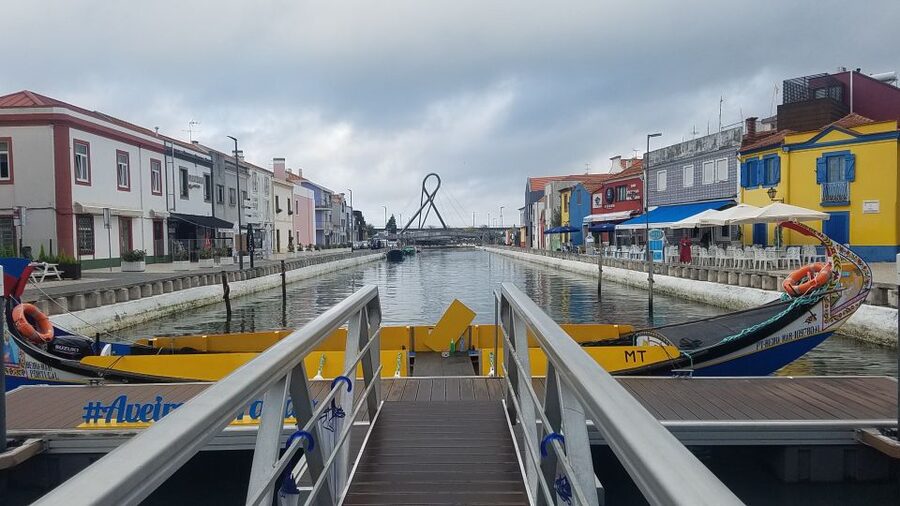 Aveiro: Stories, Canals, and Azulejos Guided Walking Tour - Tiles, convent history, and Santa Joana