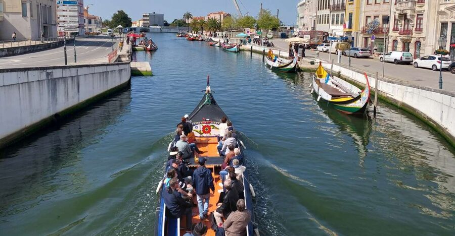 Aveiro: Stories, Canals, and Azulejos Guided Walking Tour - The Carmelite Convent Church in Marques de Pombal Square