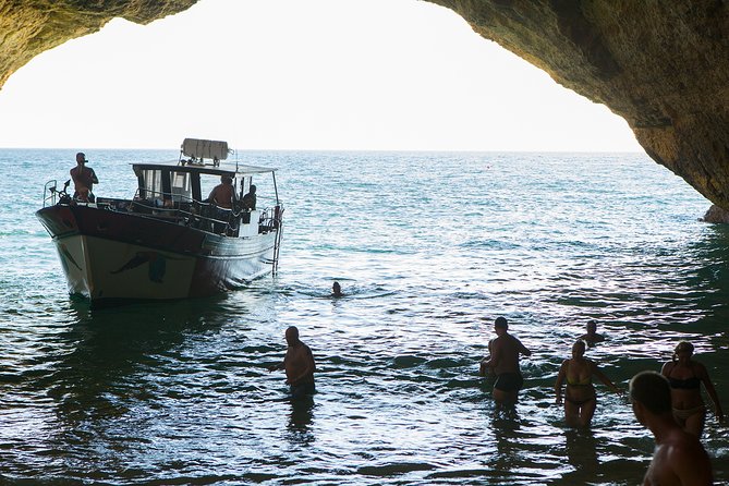 Benagil Cave Boat Tour - Catamarans or Rib - 2 H From Portimão - Dolphins, iced tea, and other promises to check