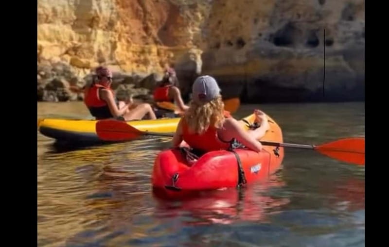 Benagil: Guided Kayak Tour inside caves and Praia da Marinha - What happens at Benagil Sea Cave