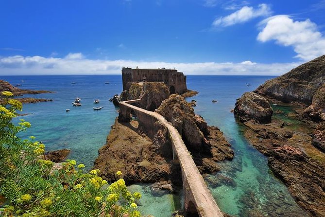 Berlenga Island Small-Group Day Trip from Lisbon - Leaving Lisbon through Peniche and the coast