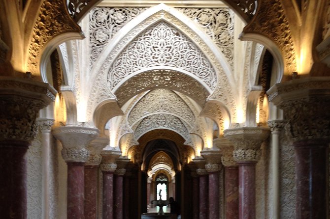 Bestseller Private Tour Sintra-Cascais with Hotel pick up - What the private vehicle changes