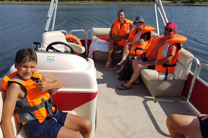 Boat tours in the Óbidos Lagoon - The boat, the group size, and comfort