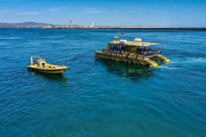 Boat trip from Faro to Ilha Deserta by Ferry - Crew service and the ferry ride itself