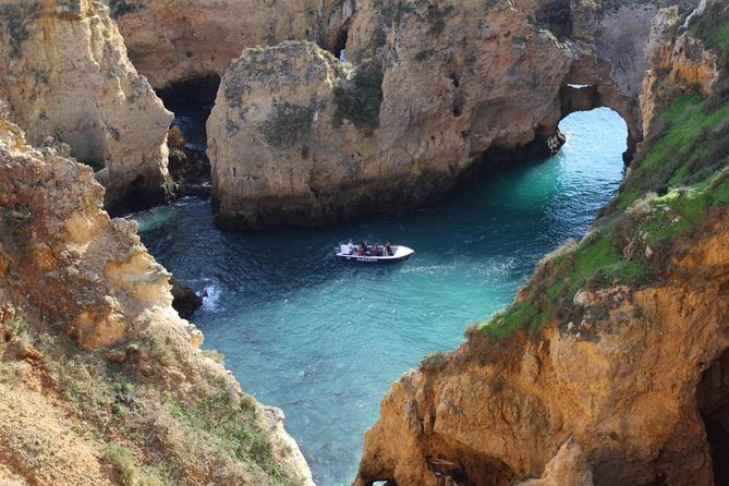 Boat Trip to Ponta da Piedade from Lagos - The 75-minute route, from Lagos to the caves