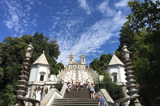 Braga & Guimarães Small Group Tour: Lunch & All Tickets Included - Walking through Guimarães old center