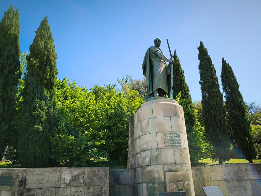 Braga & Guimarães Tour: Small Historical Group Tour - Why Guimarães makes the day worthwhile