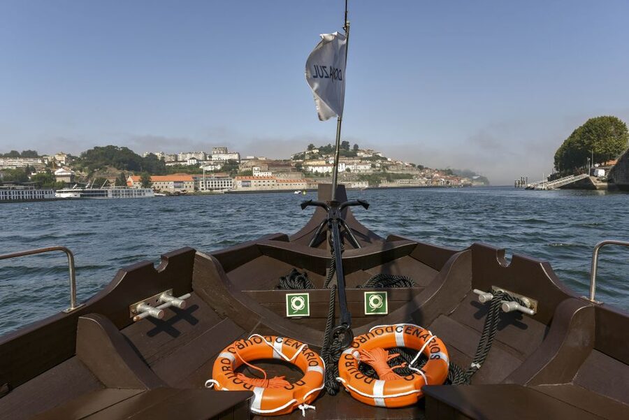 Bridges Cruise with World of Discoveries or Sunset Option - Who Will Enjoy This Cruise Most?