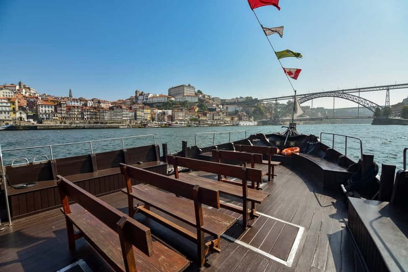 Bridges Cruise with World of Discoveries or Sunset Option - The 50-Minute Route and What You See